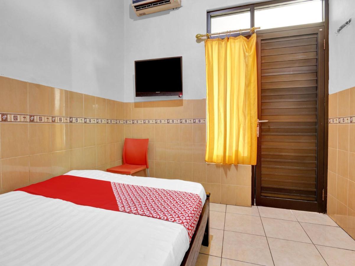 Oyo 90695 Srikandi Nologaten Hotel Jogjacarta Exterior foto