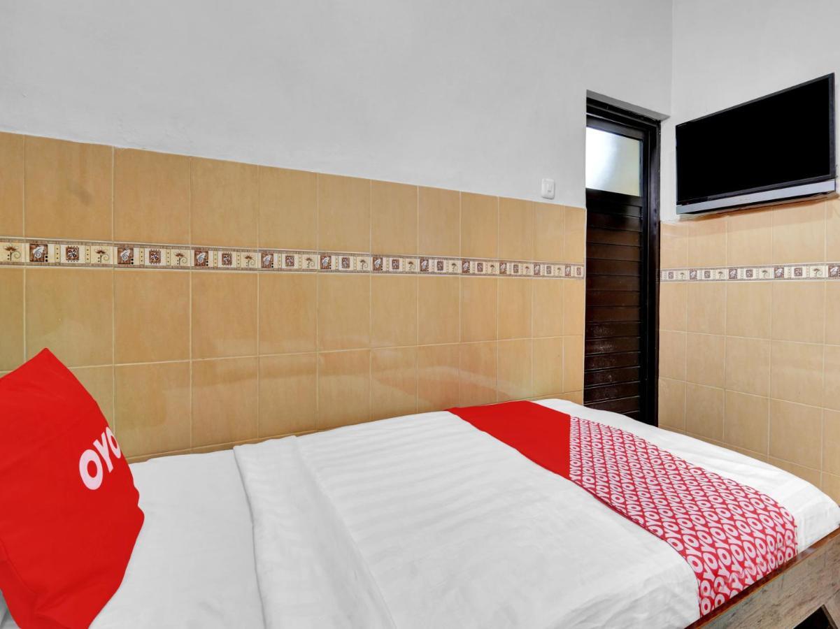 Oyo 90695 Srikandi Nologaten Hotel Jogjacarta Exterior foto